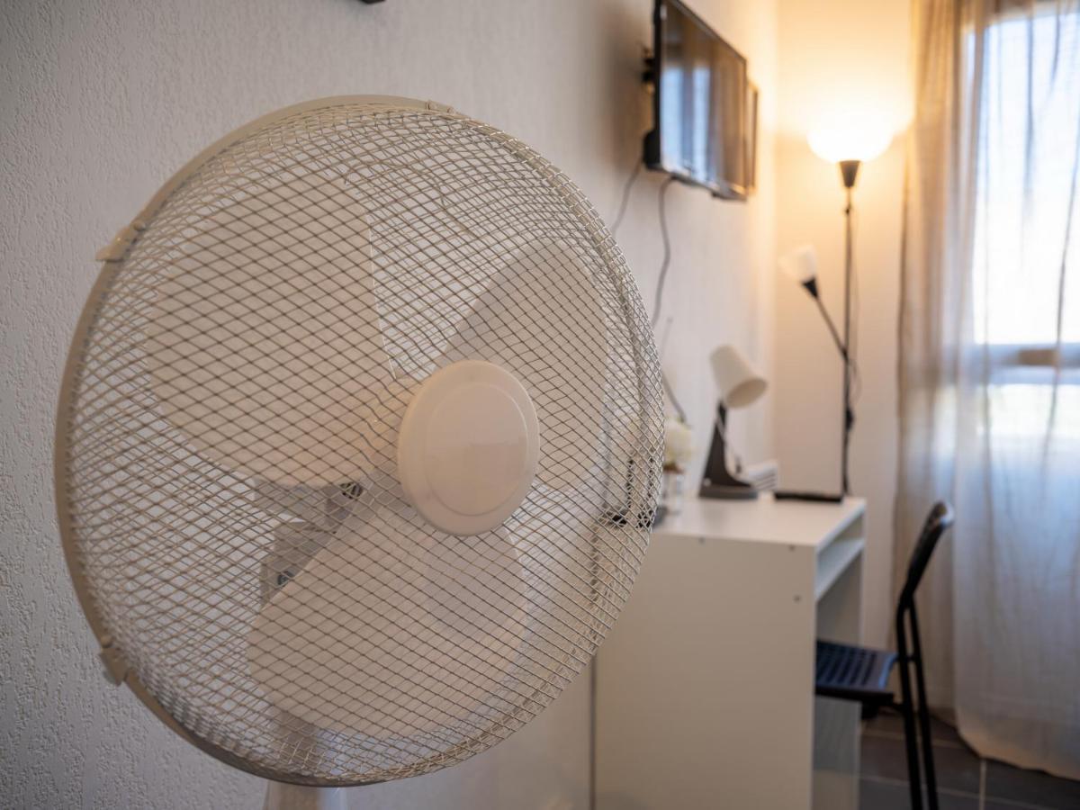 Appartement Climatise Avec Parking A 6Min A Pied De La Gare St Charles Marsella Exterior foto
